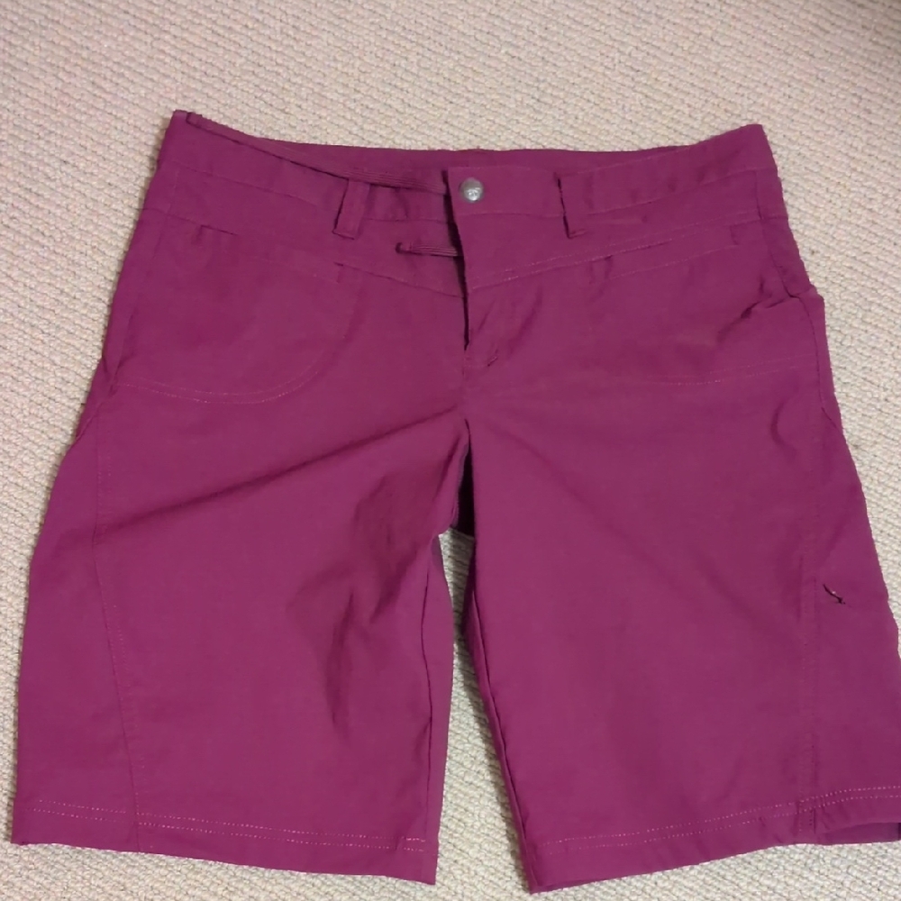 Athleta Shorts 12
